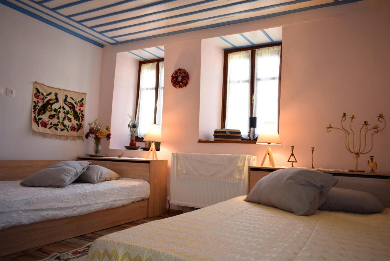 Renovated Old Manor House With Yard Villa Arnéa Kültér fotó
