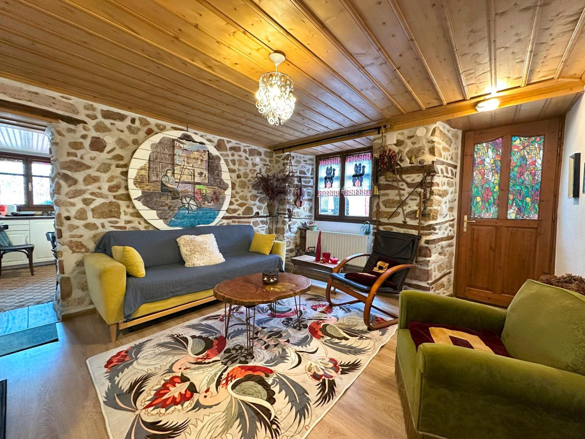 Renovated Old Manor House With Yard Villa Arnéa Kültér fotó